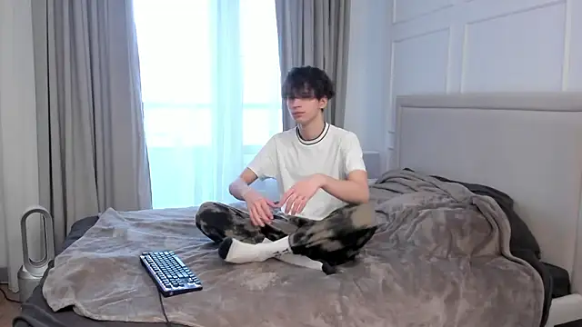 Ur NextDoor Boy online show from March 2, 6:36 am