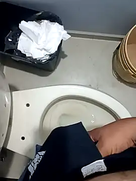 fercheyy online show from February 25, 4:19 pm