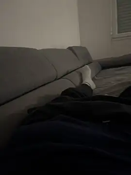 J3r3m66 online show from March 21, 6:45 pm