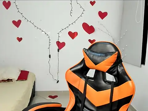 RYAN MYEARZ   online show from February 20, 10:50 am