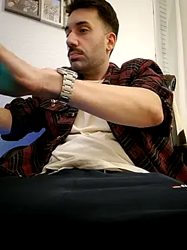 espanolmadrid94 online show from February 14, 11:44 pm