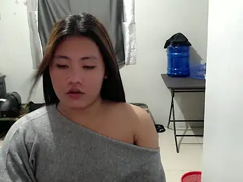 MiMi yeah00 online show from April 8, 5:11 pm