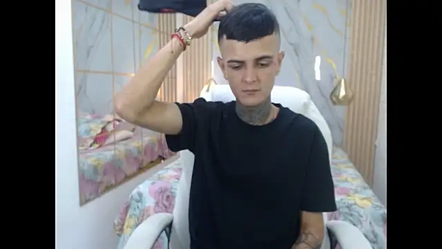 benjamin anthony online show from May 21, 3:57 am