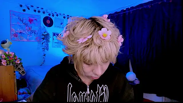 prince oliverr online show from February 19, 6:48 pm