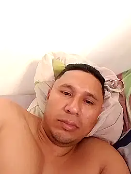 deiner13 online show from February 15, 9:45 pm