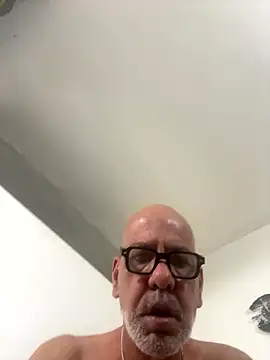 Milwokee online show from March 17, 9:39 pm