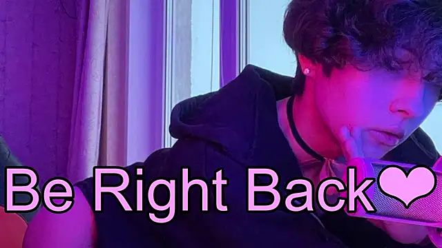  LukaHayes  online show from April 8, 2:15 pm