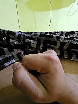 medelelel online show from March 2, 10:28 pm