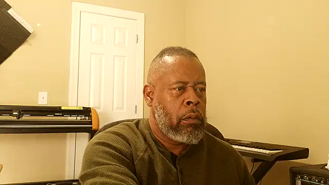 Cleozevo1961 online show from March 11, 9:22 pm