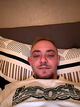 Crevette311 online show from January 5, 5:27 pm