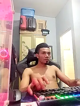 UcEng Lab online show from March 24, 5:29 pm