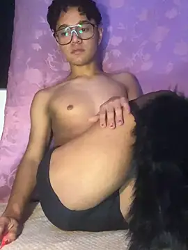 VixHot15 online show from April 2, 2:42 am