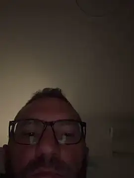 ivandotato23 online show from June 17, 9:49 pm