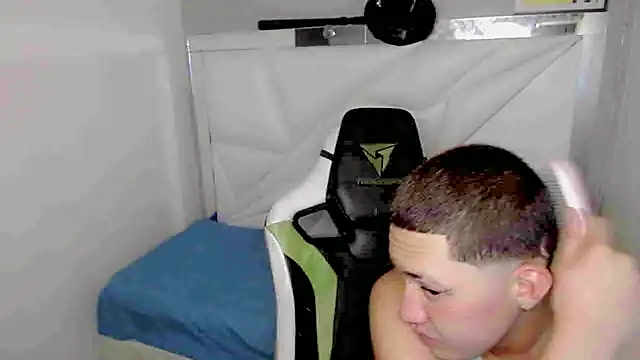 Street poemm  online show from March 9, 3:44 am