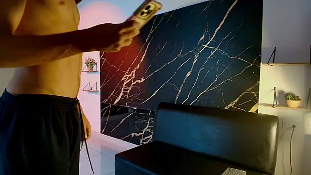 thiago moreno online show from March 1, 1:00 pm