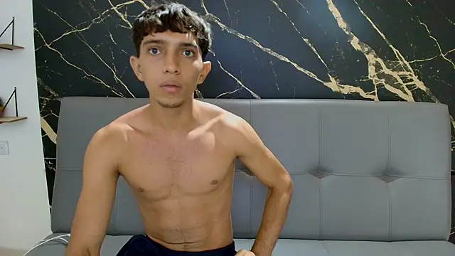 thiago moreno online show from February 24, 12:17 pm