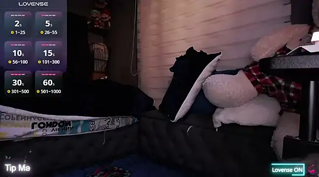 dirty 27cms online show from December 12, 11:36 pm