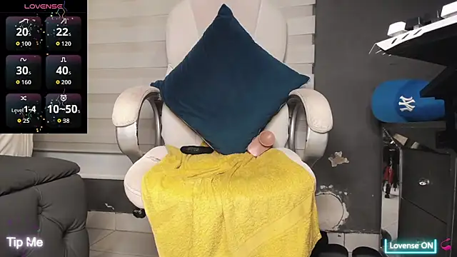 dirty 27cms online show from November 23, 1:05 am