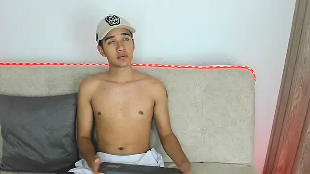 Damon Kovac online show from April 9, 10:43 am