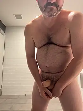 chubbylittlesecret online show from June 1, 1:28 am
