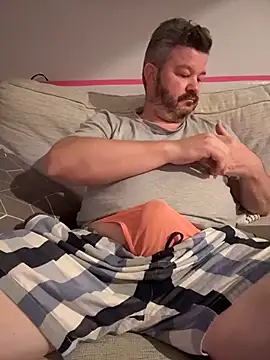 chubbylittlesecret online show from April 5, 1:51 pm