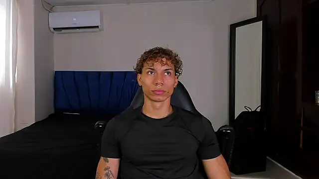 adam smiith1 online show from February 27, 1:12 pm