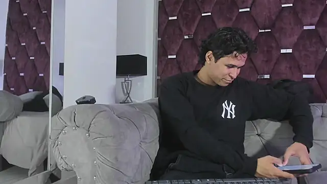 TonyBenedetti online show from July 9, 9:18 pm