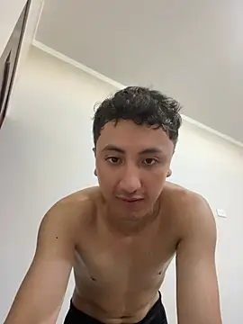 Gonzalogz online show from May 8, 3:45 pm