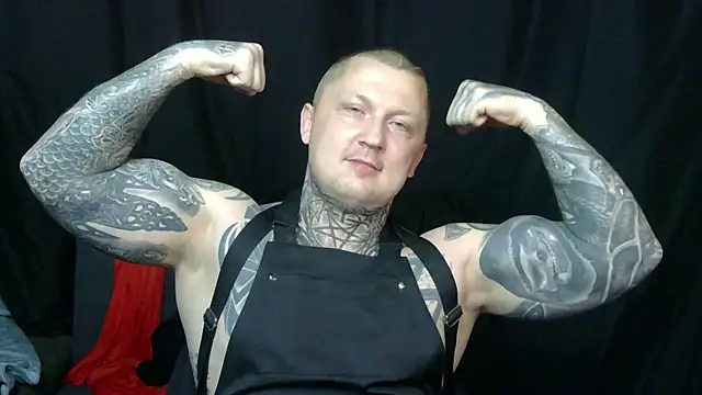 devilWithTats online show from June 25, 4:45 pm