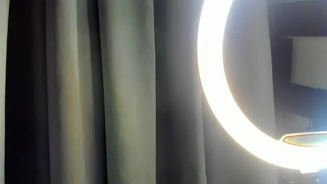 Titan Moreno  online show from July 11, 2:57 am