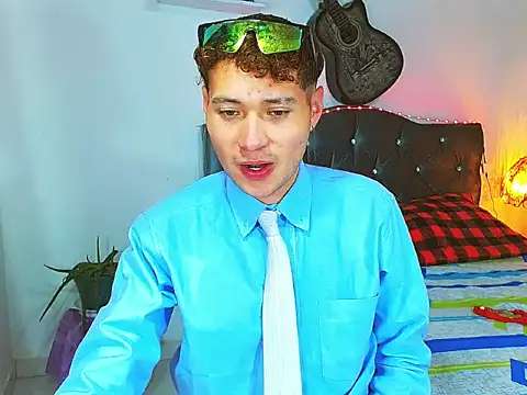  Santi2 online show from March 24, 8:41 am