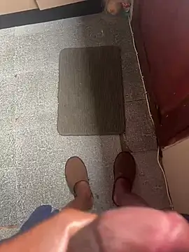 BumbleBee84 online show from April 15, 10:48 am