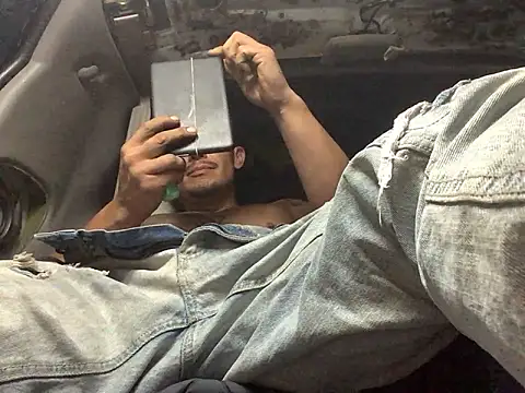 Donkie909 online show from April 4, 9:28 am