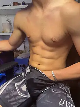 your cub online show from April 18, 9:47 pm