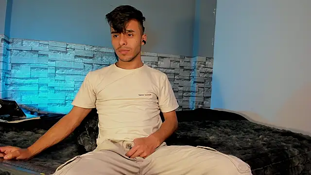 x harold x online show from April 16, 8:31 pm