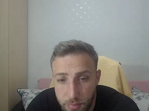 BlondEagleMuscle online show from April 1, 8:39 pm