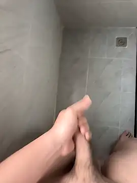 lixx520 online show from March 9, 7:46 am