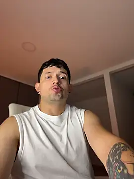 TroyeSavage online show from April 21, 10:43 am