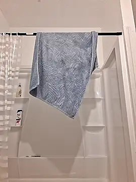 Brandon23xxxgb online show from April 2, 3:26 am