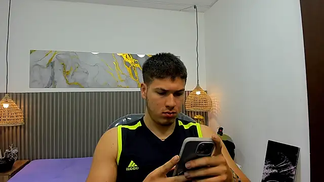 AlessandroFranco online show from July 4, 1:25 pm