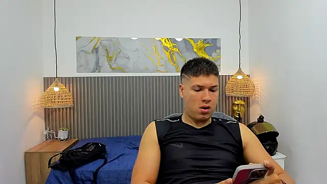 AlessandroFranco online show from July 7, 12:42 pm