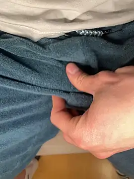curvedlongdick online show from April 27, 8:36 pm