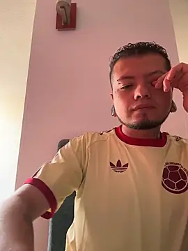 Juan Hernadez27 online show from March 11, 9:22 pm