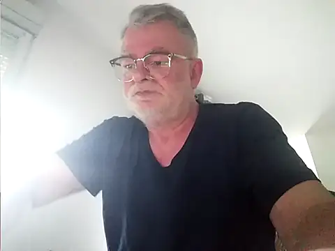 oura online show from June 4, 7:14 am