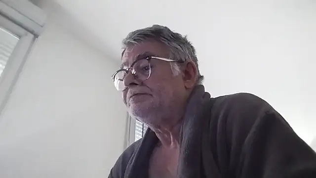 oura online show from May 15, 7:27 am