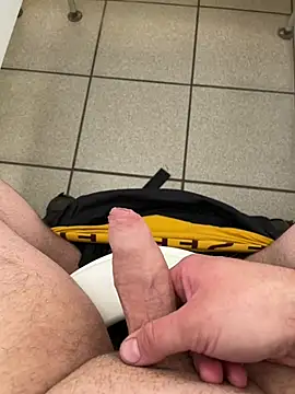 jotpe94 online show from May 27, 2:03 pm