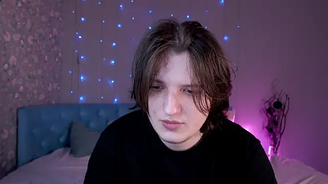 delalex online show from March 19, 8:56 pm