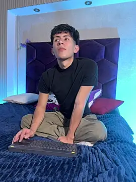 AndyJustgame  online show from May 6, 6:03 am