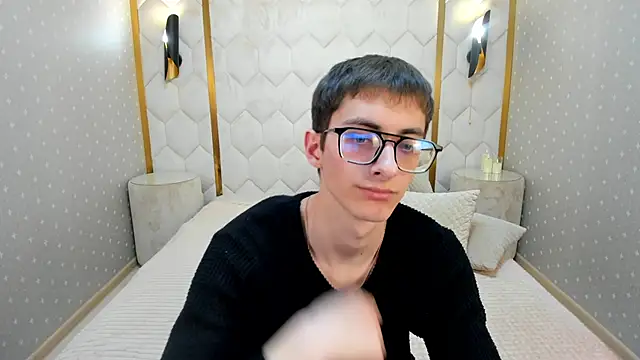 RonBevs online show from June 7, 8:27 pm