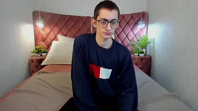 RonBevs online show from March 19, 8:01 pm